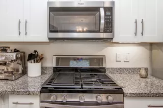 Photo #3: 6066200 Listing 