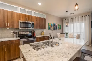 Photo #2: 6066296 Listing