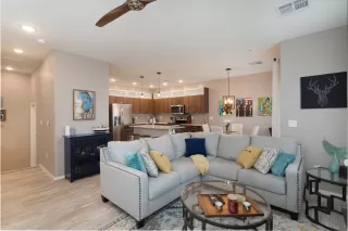 Photo #3: 6066296 Listing