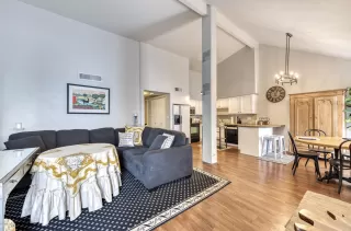 Photo #1: 6066304 Listing