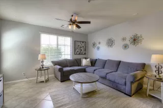 Photo #6: 6066325 Listing 