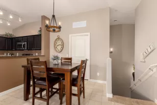 Photo #6: 6066359 Listing