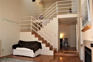 Photo #3: 6066557 Listing