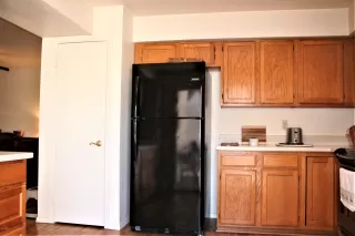 Photo #6: 6066557 Listing