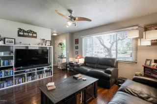 Photo #2: 6066687 Listing