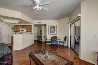 Photo #3: 6066733 Listing