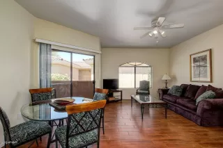 Photo #4: 6066733 Listing