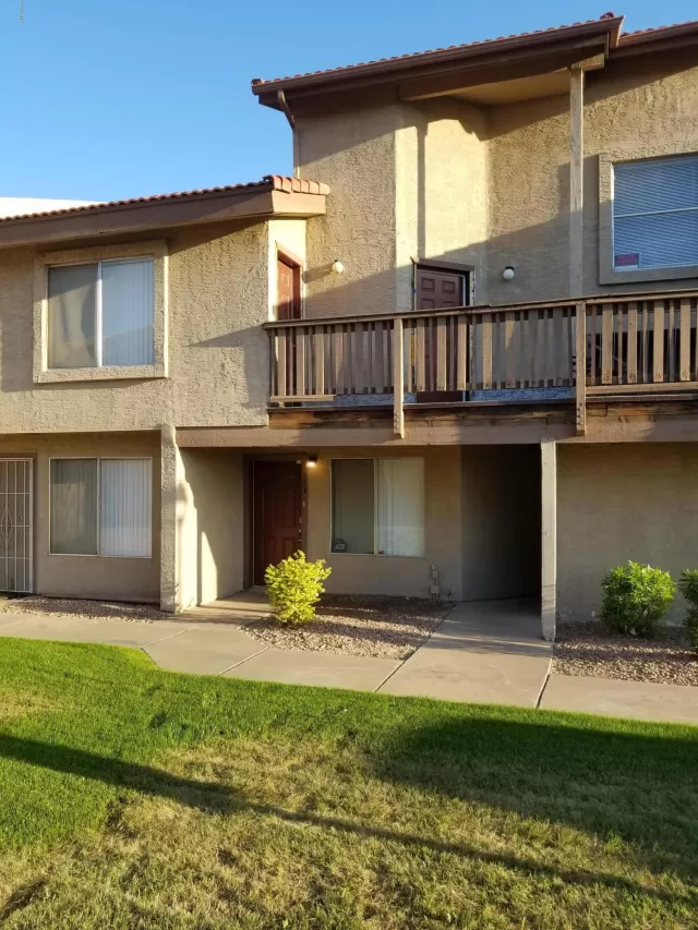 MLS: 6066782 Condo For Sale