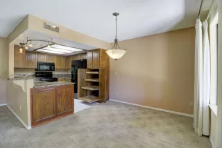 Photo #6: 6066822 Listing 