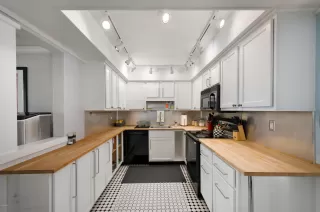 Photo #5: 6067025 Listing