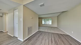 Photo #2: 6067052 Listing 