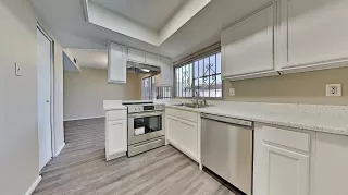 Photo #4: 6067052 Listing 