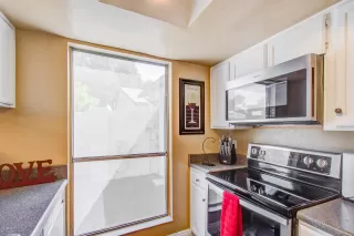 Photo #3: 6067057 Listing