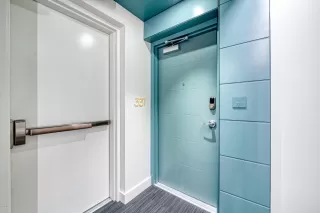 Photo #1: 6067084 Listing