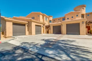 Photo #4: 6067106 Listing