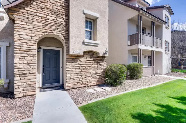 MLS: 6067353 Condo For Sale