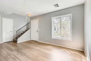 Photo #1: 6067353 Listing