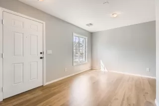 Photo #2: 6067353 Listing