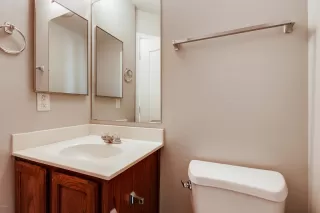 Photo #4: 6067353 Listing