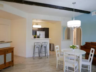 Photo #3: 6067532 Listing