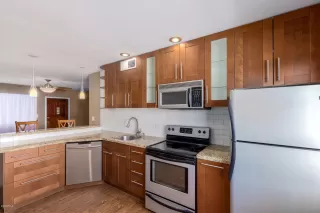 Photo #4: 6067686 Listing