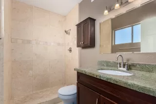 Photo #6: 6067686 Listing