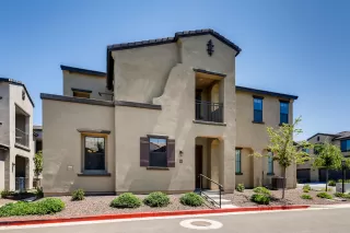 Photo #2: 6067836 Listing