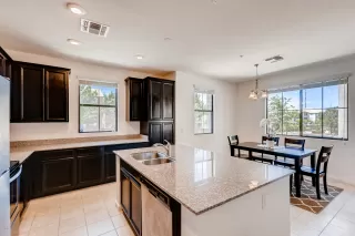 Photo #3: 6067836 Listing