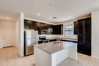 Photo #4: 6067836 Listing