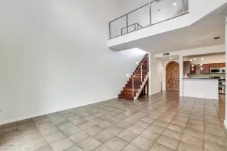 Photo #2: 6067848 Listing