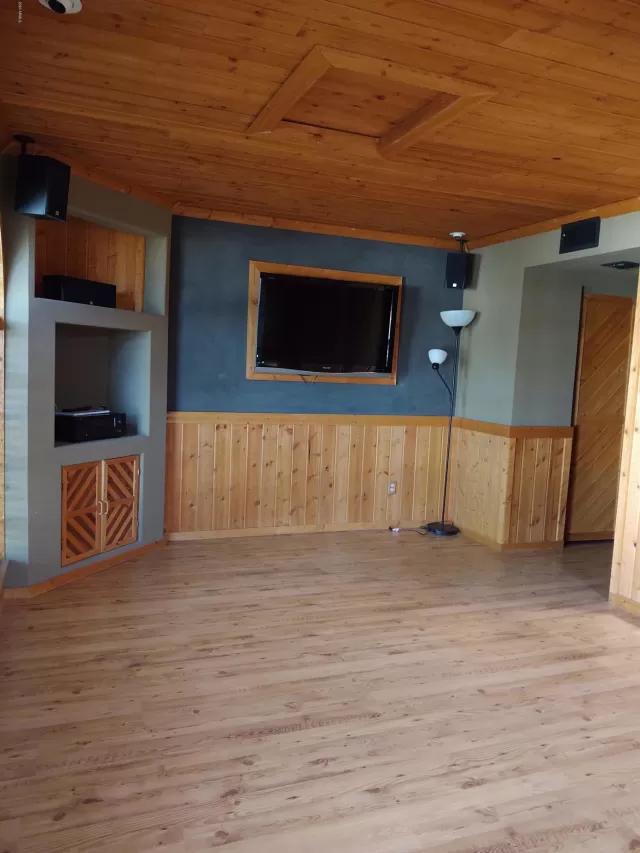 MLS: 6068084 Condo For Sale