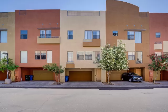 MLS: 6068122 Condo For Sale