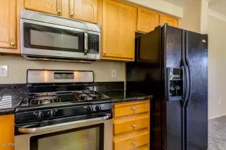 Photo #3: 6068318 Listing