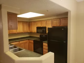 Photo #5: 6068415 Listing