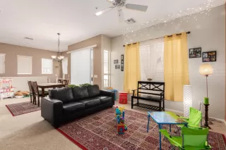 Photo #6: 6068437 Listing 