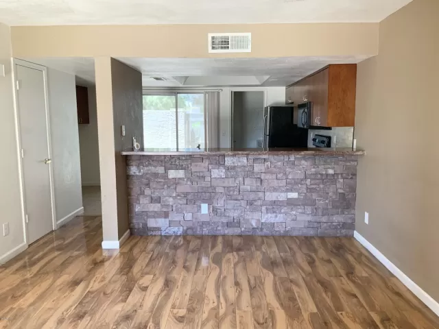 MLS: 6068515 Condo For Sale