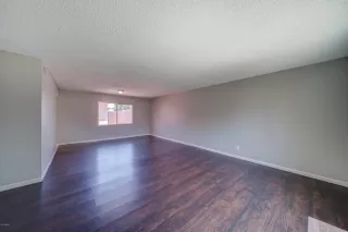 Photo #5: 6068571 Listing