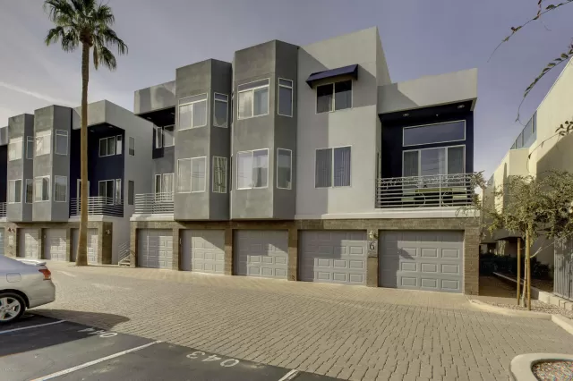 MLS: 6068590 Condo For Sale