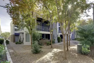 Photo #3: 6068590 Listing