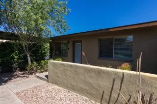 Photo #4: 6068775 Listing