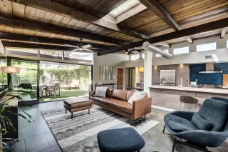 Photo #2: 6068941 Listing