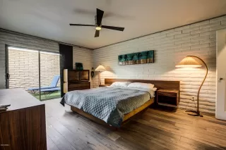 Photo #3: 6068941 Listing