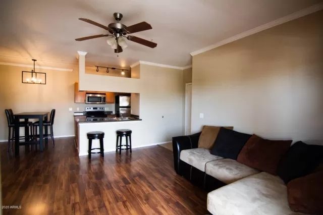 MLS: 6068944 Condo For Sale