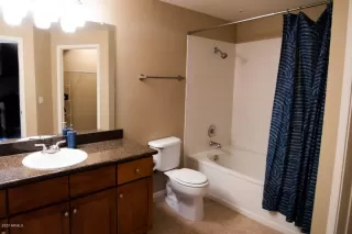 Photo #6: 6068944 Listing