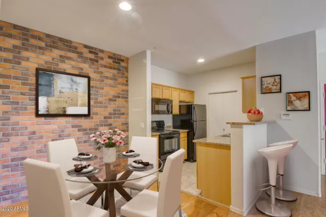 MLS: 6069114 Condo For Sale