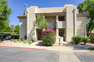 Photo #6: 6069148 Listing