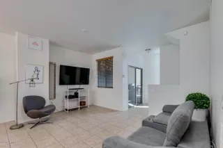 Photo #6: 6069311 Listing