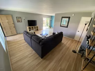 Photo #3: 6069347 Listing