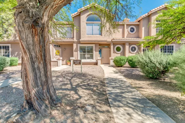 MLS: 6069367 Condo For Sale