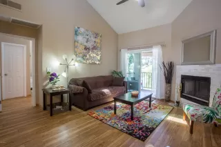 Photo #6: 6069613 Listing 